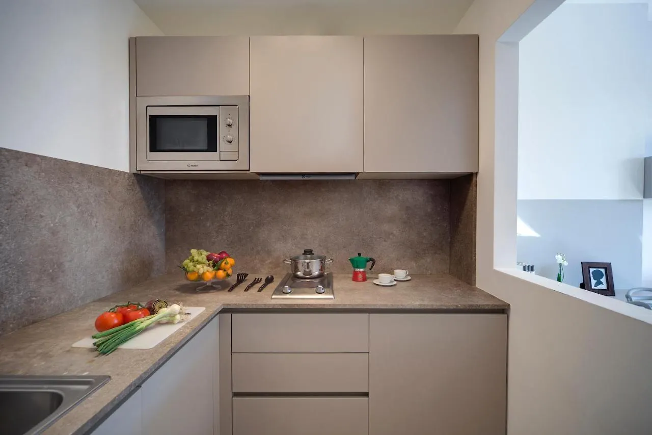 Contempora Apartments - Elvezia 8 - E21 Milan Italy