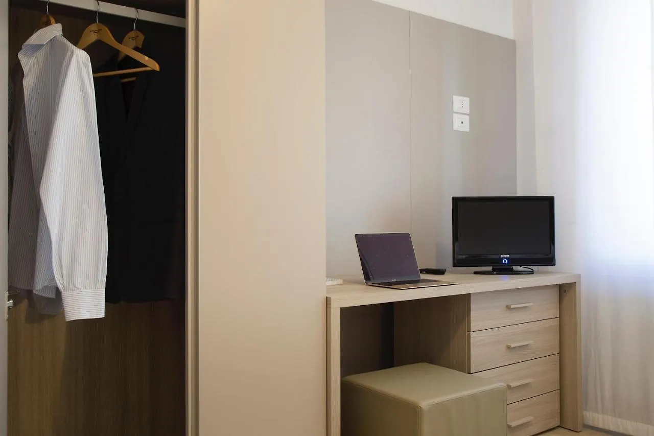 Contempora Apartments - Elvezia 8 - E21 Milan